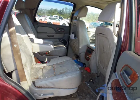 2008 Chevrolet Tahoe Ltz z USA, uszkodzony, nr VIN 1GNFK13098J103372